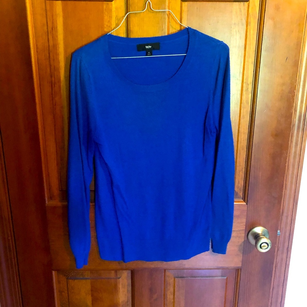 Soft crew neck sweater